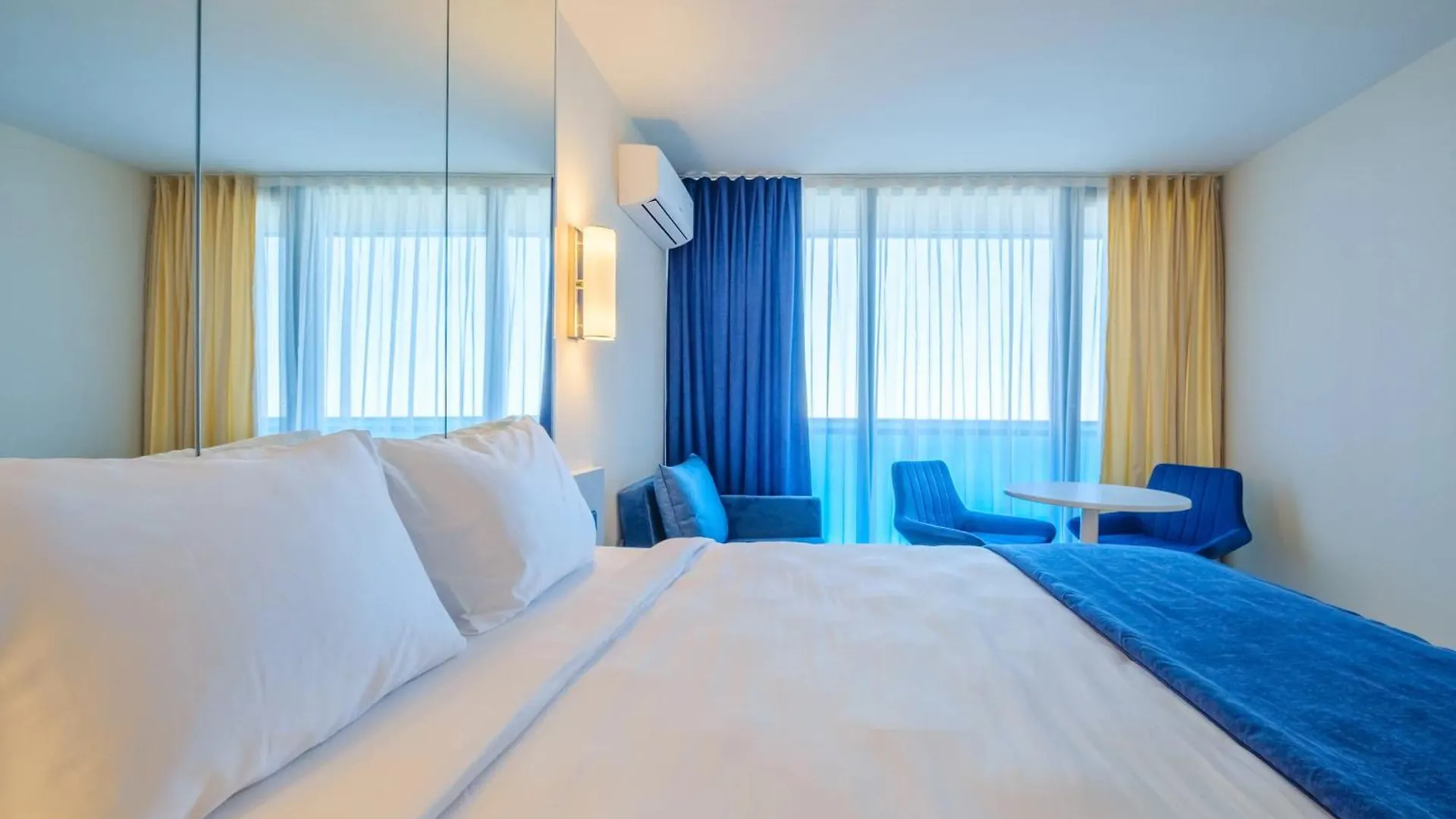 Sea View Panoramic Aparthotel Apartment Batumi