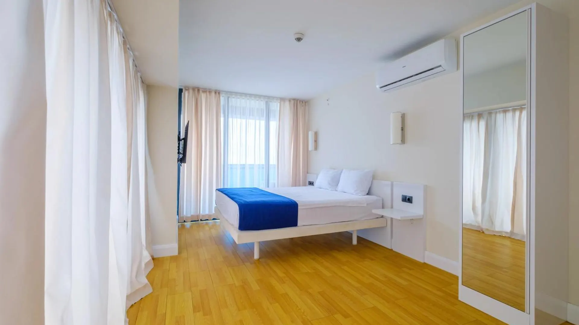 Sea View Panoramic Aparthotel