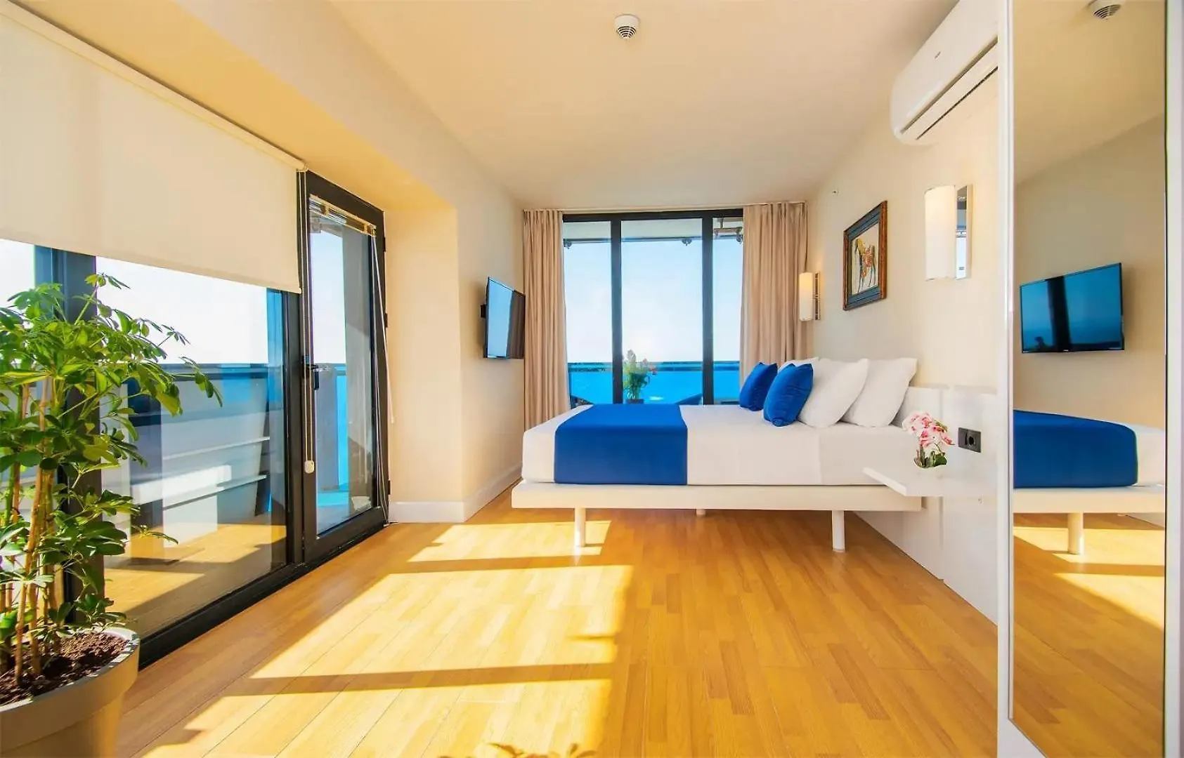 Sea View Panoramic Aparthotel 5*, 巴统